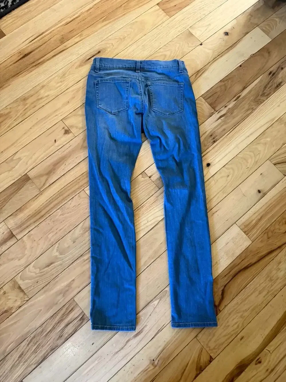 Wax Jean Women's Style 90024 Medium Wash Distressed Skinny Jeans Size 3